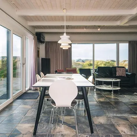 펜션 Luxury Panoramic In Rindby-by Traum